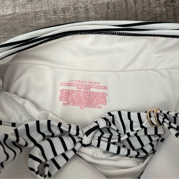 Victoria’s Secret The Unforgettable One Piece, size 36C, Med Striped Halter EUC - Picture 7 of 7